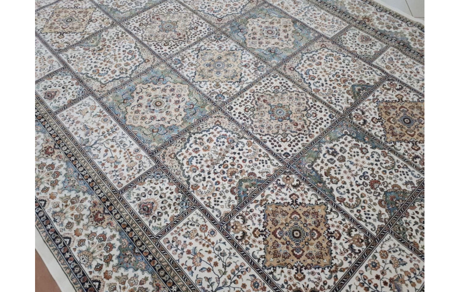 Ковёр из вискозы Royal Palace 14715 6161